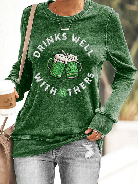 Women's St. Patrick's Day Drinks Well With Others Green Beer Print Casual Sweatshirt